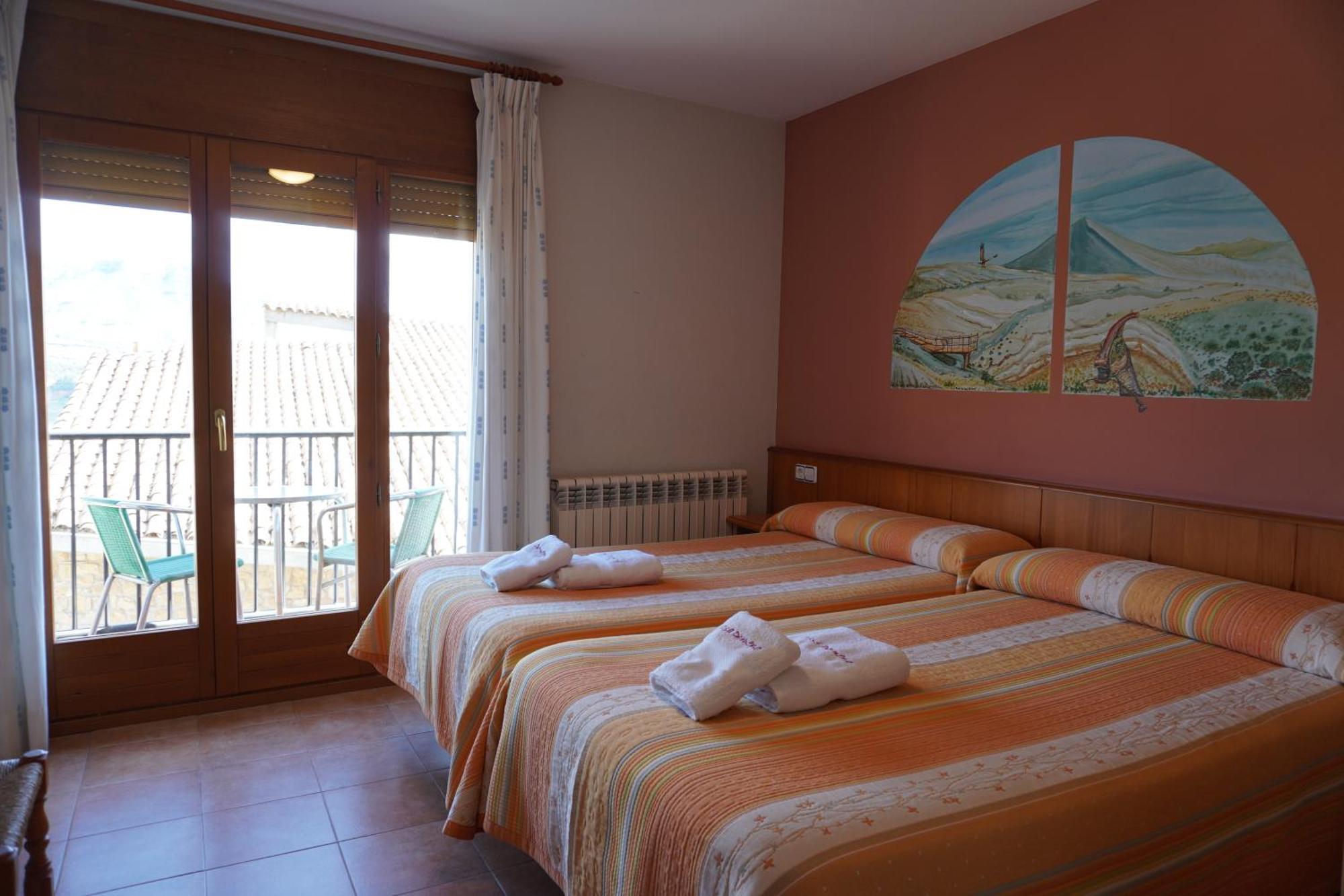 Apartamentos Casa Domenc Aren المظهر الخارجي الصورة